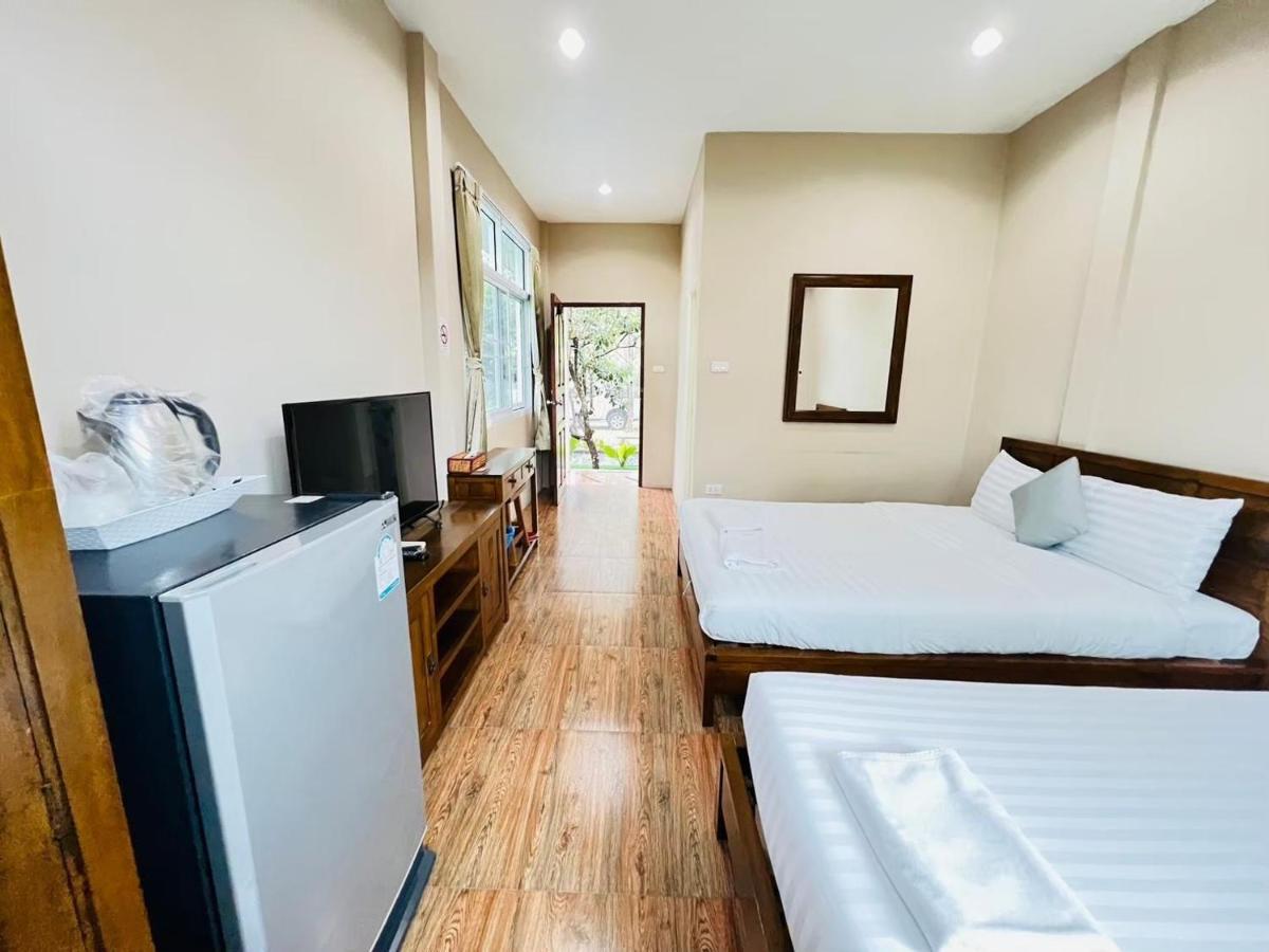 Baan Suan Khun Yaiy Hotel Ban Wang Takhrai Екстериор снимка