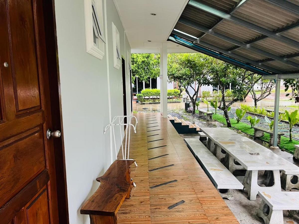 Baan Suan Khun Yaiy Hotel Ban Wang Takhrai Екстериор снимка